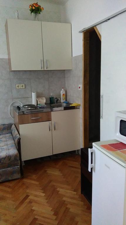 Apartment Filip Vrbnik Exterior photo